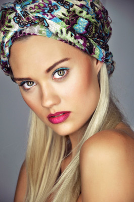 Laura James pic #637926